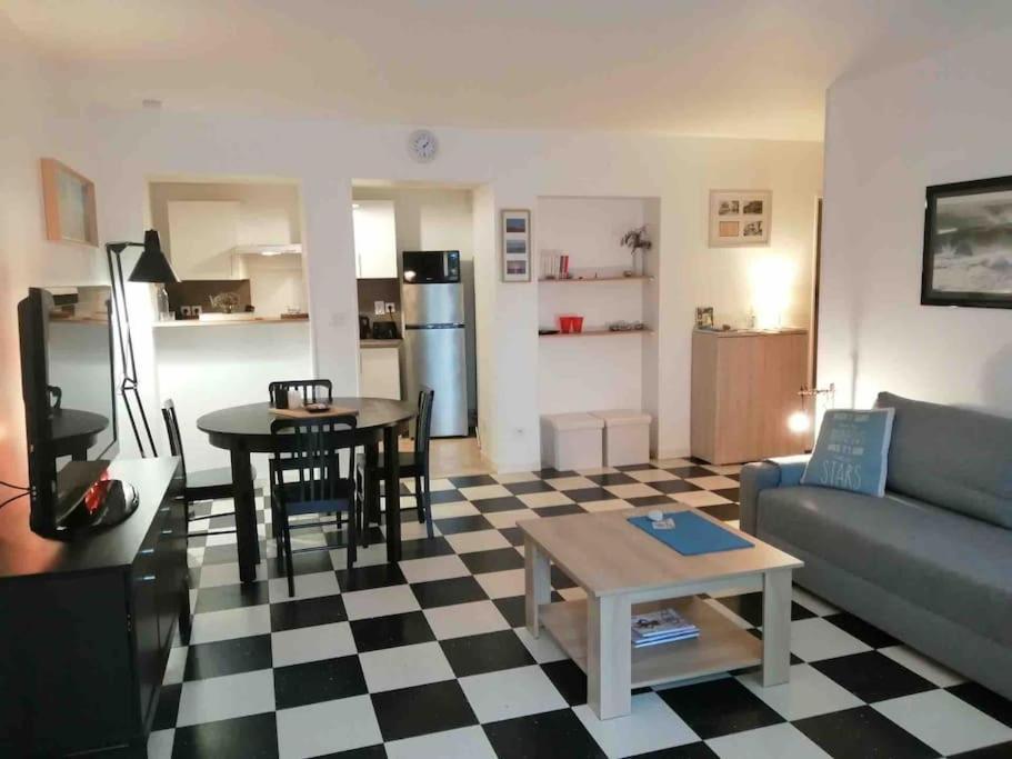 Au Parisien Appartement Ault Buitenkant foto